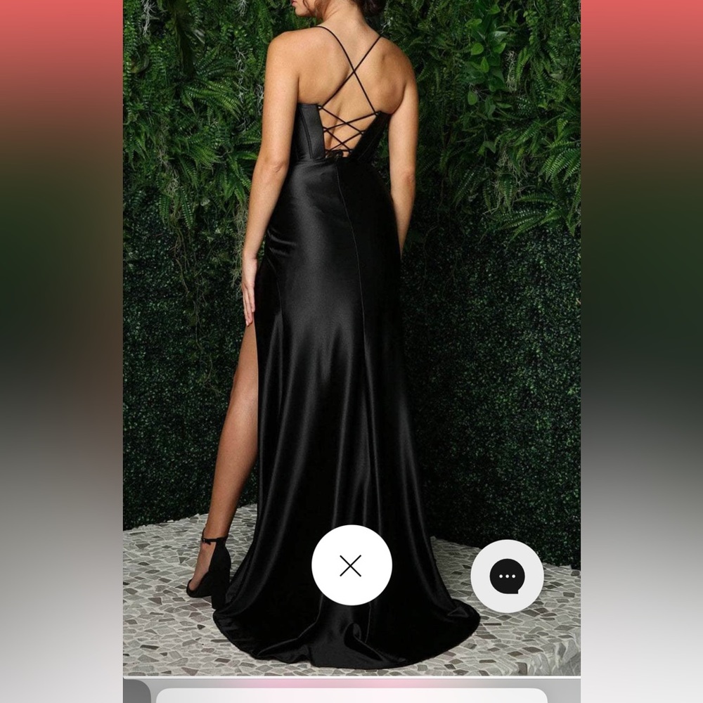 Like New, Worn Once. - image 2